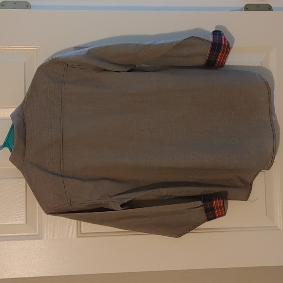 Boys Izod LG 14-16 Blue White Gingham Button Shirt with Red Plaid Details Youth - Picture 6 of 6